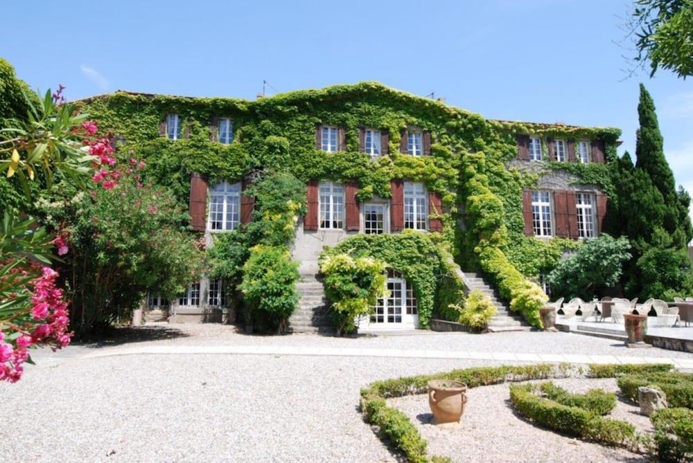 Château De Floure&spa Hébergement de vacances