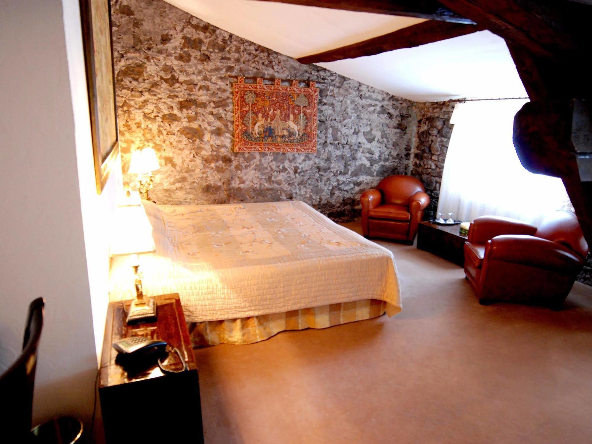 Hébergement de vacances Château De Floure&spa
